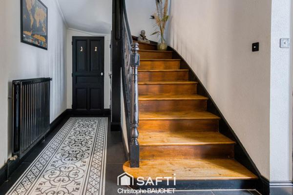 Maison bourgeoise à Bourg en Bresse avec piscine