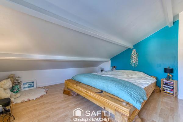 Maison bourgeoise à Bourg en Bresse avec piscine