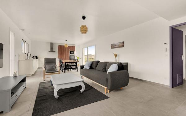 Maison à vendre    5 pièces •  Lias