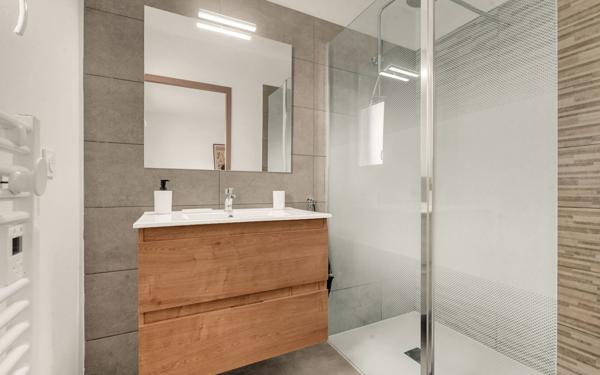 Maison à vendre    5 pièces •  Lias