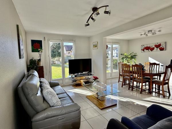 Maison individuelle de 138M2 sur 15 ares clos et arboré