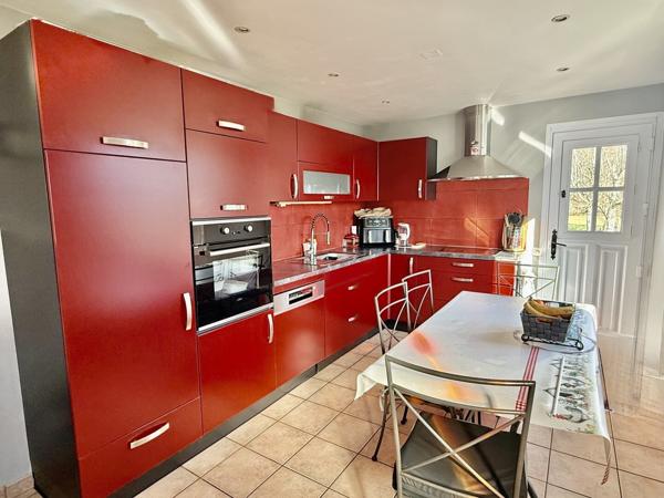 Maison individuelle de 138M2 sur 15 ares clos et arboré