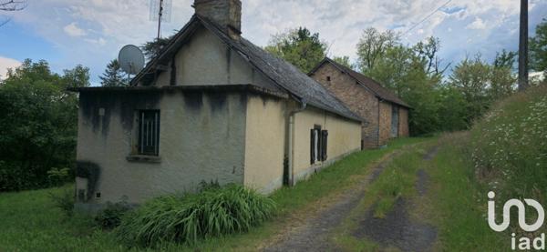 Maison rustique 2 pièces de 47 m² à Saint-Hilaire-Peyroux (19560)