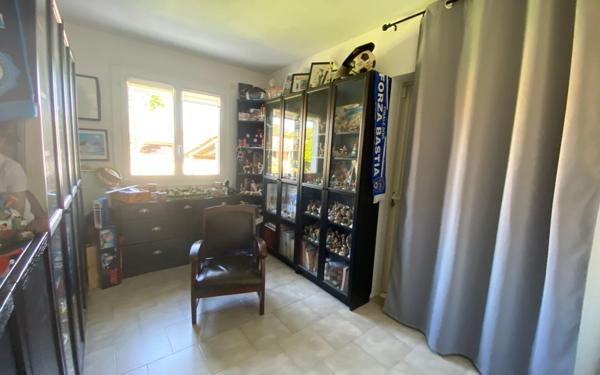 Maison à vendre    5 pièces •  Mudaison