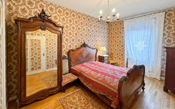 Maison à vendre    5 pièces • 125 m2 Périgueux