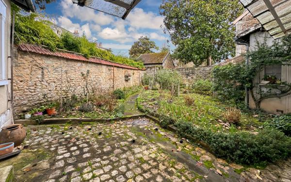 Maison à vendre    5 pièces • 125 m2 Périgueux