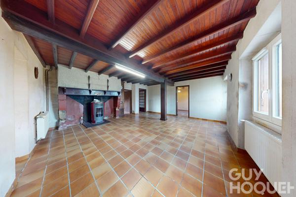 Maison ancienne à rénover avec dépendance en campagne
