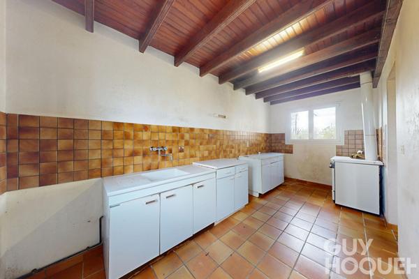 Maison ancienne à rénover avec dépendance en campagne