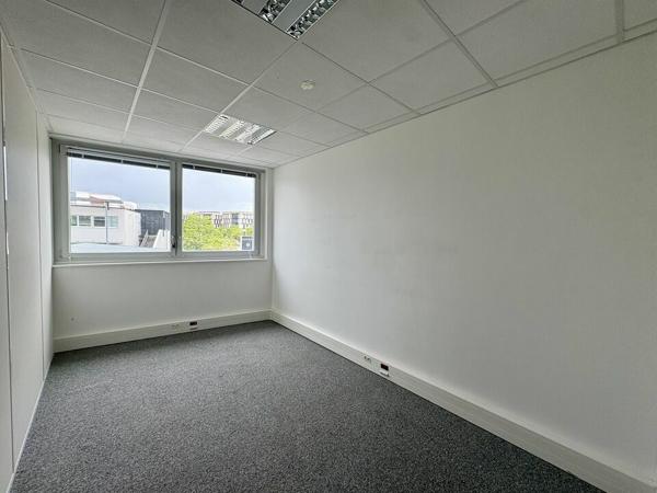 A LOUER - BUREAUX - DIJON VALMY