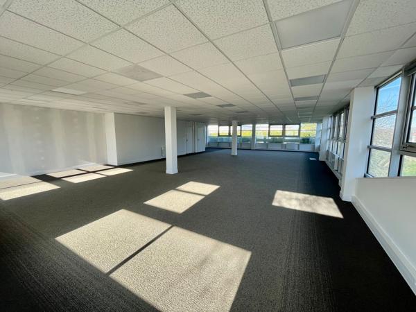 Bureaux à louer à MONT SAINT AIGNAN 76130