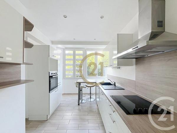 Appartement F3 à vendre  3 pièces - 68,68 m 2   BELFORT  - 90