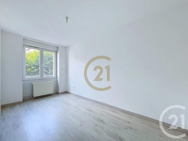 Appartement F3 à vendre  3 pièces - 68,68 m 2   BELFORT  - 90