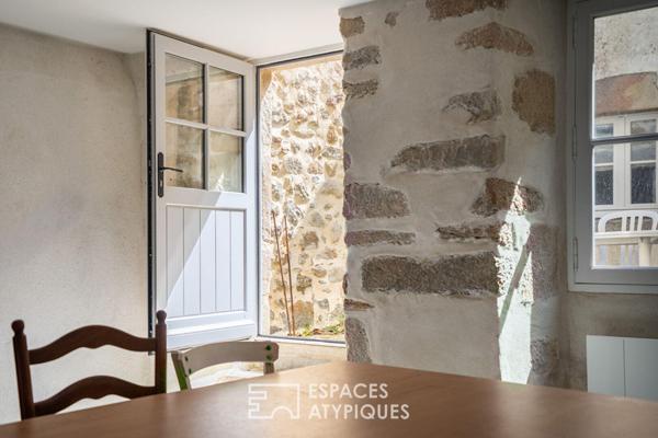 Demeure du XVIème siècle / Façade à tourelle et rénovation contemporaine au coeur du Croisic