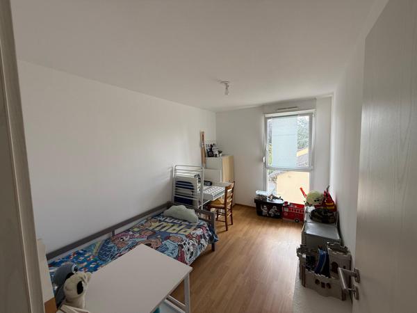 Appartement F3 de 60 m² à Mondelange avec terrasse et parking