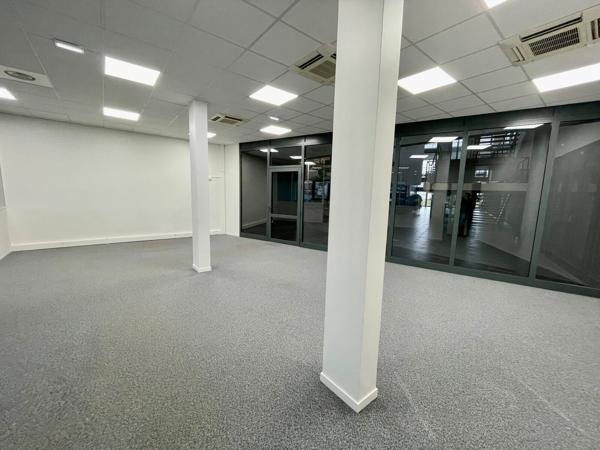 Bureaux à louer à ISNEAUVILLE 76230