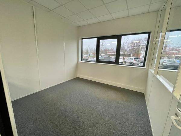 Bureaux à louer à ISNEAUVILLE 76230