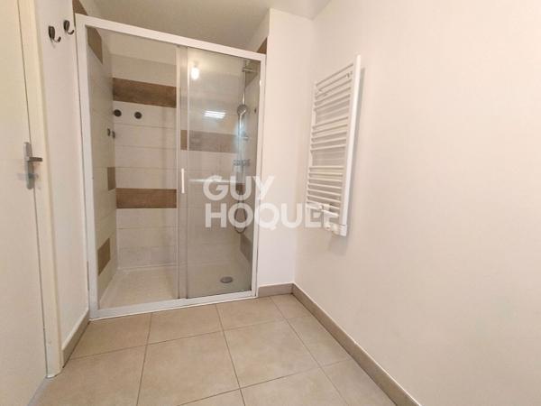 AU CALME ! 3 pièce(s) 64 m2 Proche école commerces + Grande Terrasse