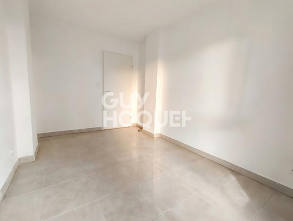 AU CALME ! 3 pièce(s) 64 m2 Proche école commerces + Grande Terrasse