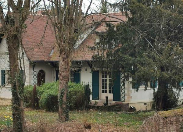 Maison à vendre    7 pièces • 152 m2 Boussy-Saint-Antoine