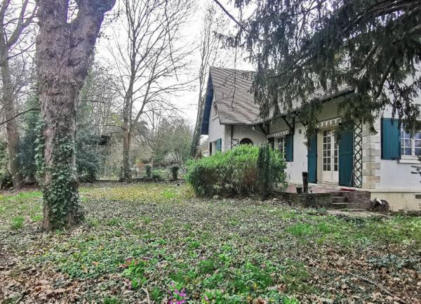 Maison à vendre    7 pièces • 152 m2 Boussy-Saint-Antoine