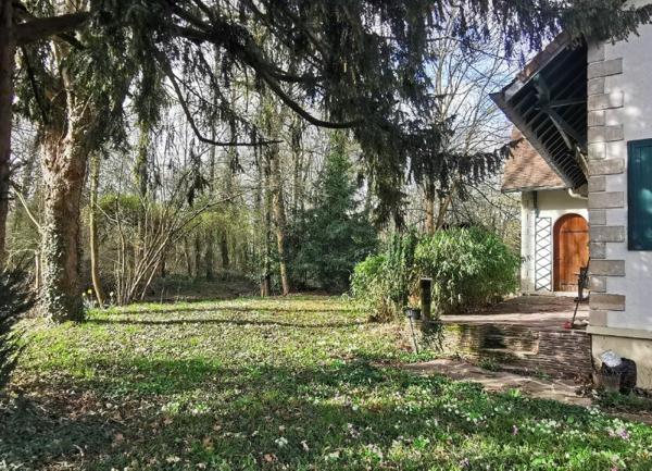 Maison à vendre    7 pièces • 152 m2 Boussy-Saint-Antoine