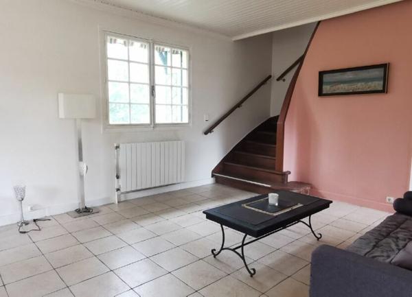 Maison à vendre    7 pièces • 152 m2 Boussy-Saint-Antoine