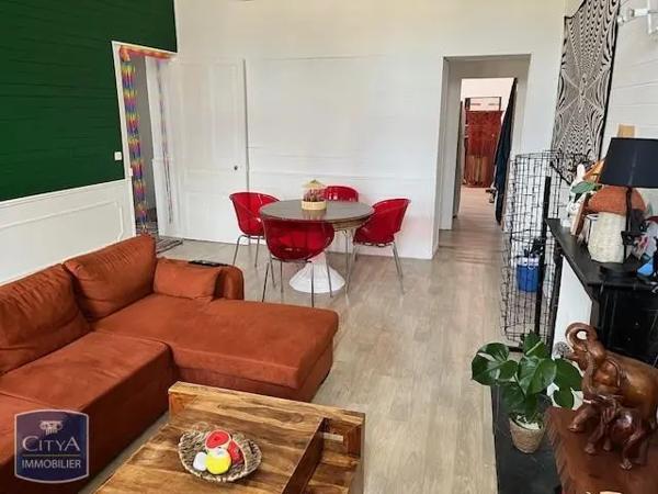 Appartement à louer 2 pièces 55.59m²