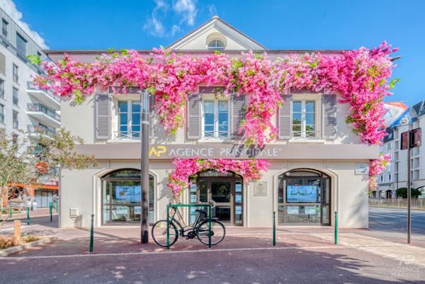 Maison Suresnes 5 pièce(s) 135m² 995 000 € **  - Référence  19993