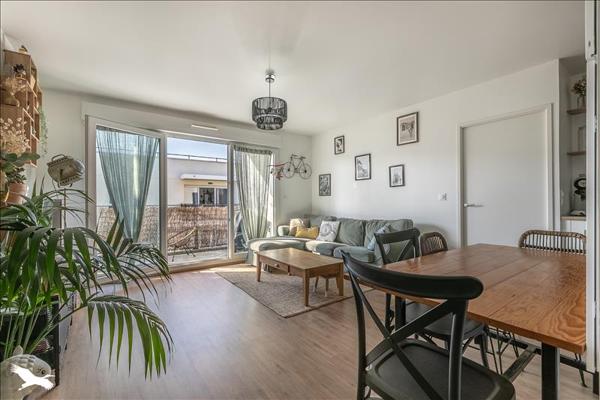 Appartement à vendre |  Saint-Jean-d'Illac |  3 pièces | 63 m²