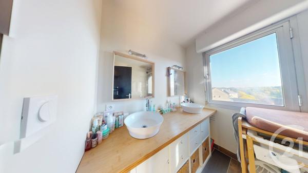 Appartement T4 à vendre  4 pièces - 96,13 m2 RODEZ - 12