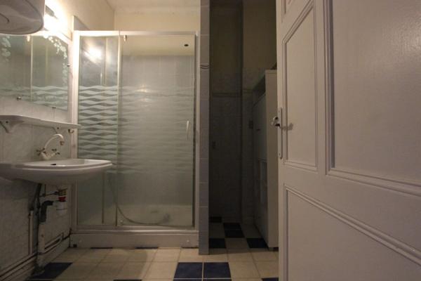 LE BEL APPARTEMENT TYPE 3 DES ANNÉES 30', AU SECOND ÉTAGE DE SON IMMEUBLE DE CHARME, À 5 MIN À PIED DE LA CATHÉDRALE - A QUIMPER Quimper CENTRE Quimper PROCHE CENTRE