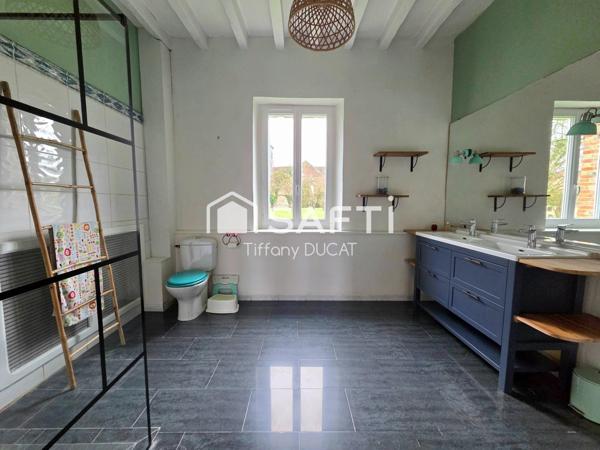 Magnifique demeure Bourguignonne comprenant 5 chambres et 2 maisons.