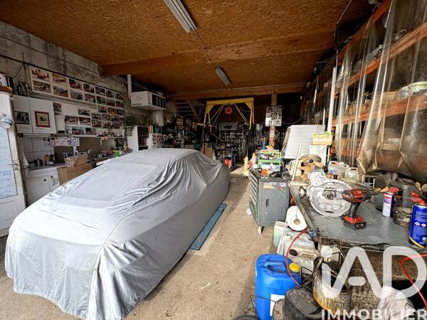 Immeuble à vendre 2 pièces 140 m² Laval