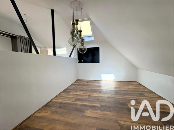 Immeuble à vendre 2 pièces 140 m² Laval
