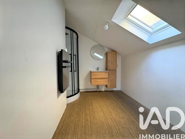Immeuble à vendre 2 pièces 140 m² Laval