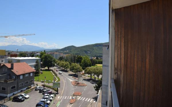 Appartement à louer    3 pièces • 77,87 m2 Annemasse