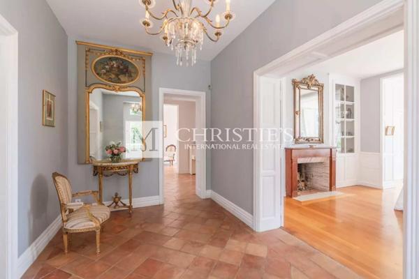 Rive Droite – Maison de Maître récemment rénovée à Cambes