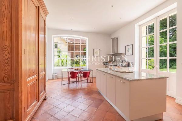 Rive Droite – Maison de Maître récemment rénovée à Cambes