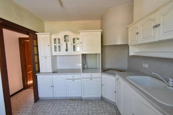 A découvrir au coeur du Beaujolais maison de village idéalement placée à proximité de l'école et des commerces