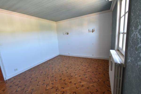 A découvrir au coeur du Beaujolais maison de village idéalement placée à proximité de l'école et des commerces