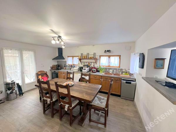 CHAUMONT EN VEXIN Maison de 75 m² avec dépendance attenante et communicante de 50 m² au sol (+ combles aménageables) sur 1500 m² de terrain