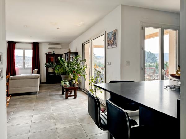 Lavilledieu (07170) Villa Récente Plain-pied avec Terrasse, Garage et Jardin à deux pas des Commodités…