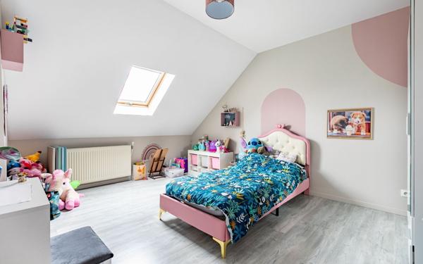 Maison à vendre    5 pièces •  Charmes