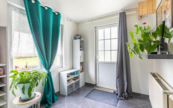 Maison à vendre    5 pièces •  Charmes