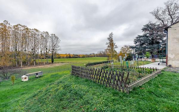 Maison à vendre    5 pièces •  Charmes