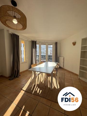 A LOUER - Appartement rénové avec Balcon - Centre ville Lorient 2 pièce(s) 53.8 m2 , Lorient