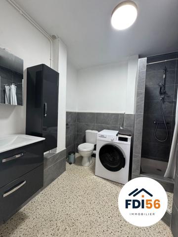 A LOUER - Appartement rénové avec Balcon - Centre ville Lorient 2 pièce(s) 53.8 m2 , Lorient