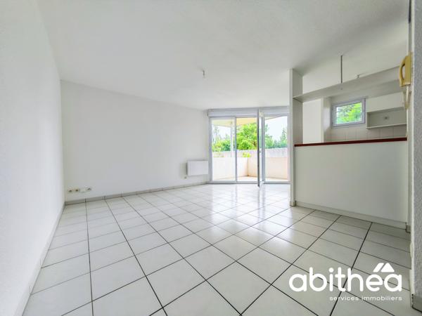 Appartement T2 avec terrasse, piscine et parking – Le confort d'une résidence récente dans un environnement pa