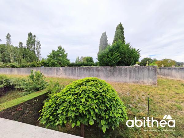 Appartement T2 avec terrasse, piscine et parking – Le confort d'une résidence récente dans un environnement pa