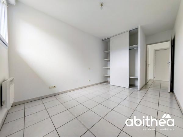 Appartement T2 avec terrasse, piscine et parking – Le confort d'une résidence récente dans un environnement pa